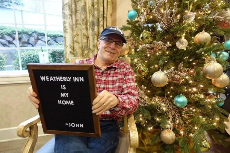 Weatherly Inn is Home: How Memory Care Brings Peace to Residents and Loved Ones